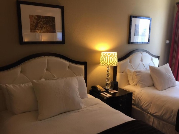 Kensington Park Hotel image 10