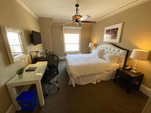 Kensington Park Hotel image 8